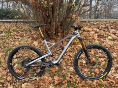YT Capra 27 Pro Race