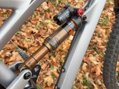 YT Capra 27 Pro Race