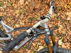YT Capra 27 Pro Race