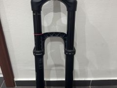 Rock shox Yari 170mm