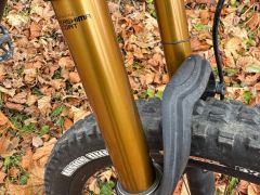 YT Capra 27 Pro Race