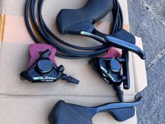 Sram Force AXS D2 brzdy