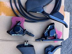 Sram Force AXS D2 brzdy