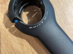 Specialized představec