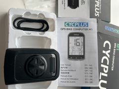 Cycplus M1 - bezdrôtový GPS počítač + 2x senzor rýchlosti a kadencie