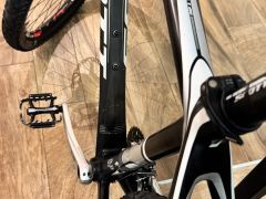 Predam karbonovy bicykel scott scale 30 velkost L