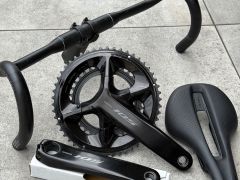 Kluka Shimano 105 r7100, 50/34, sedlovka trek, bontrager riaditka