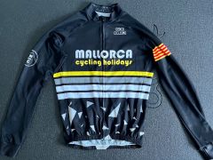 Dres s dlhým rukávom