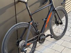 KTM Revelator Lisse Sonic - Sram Force AXS D2 / Powermeter / Mavic Comete 60 / Enve