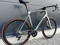 Canyon Endurance CF SLX - Sram Force AXS