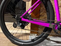 Canyon Exceed CF7 - (Karbon Kolesa)
