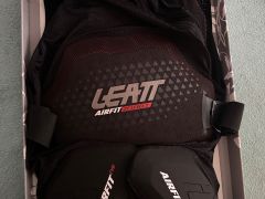 Leatt Body Vest 3DF AirFit Evo chránič tela, čierna