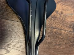Fizik Antares Versus Evo R1 Adaptive