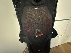 Leatt Body Vest 3DF AirFit Evo chránič tela, čierna