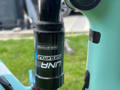 Celoodružený karbónový bicykel Spyder