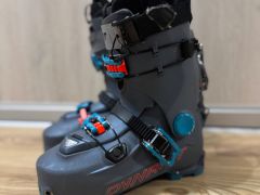 Skialpové lyžiarky Dynafit Hoji Pro Tour W (2021)