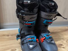 Skialpové lyžiarky Dynafit Hoji Pro Tour W (2021)