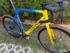 Canyon Inflite CF SL