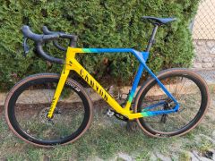Canyon Inflite CF SL