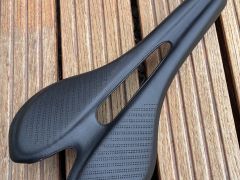 Karbónové sedlo Kocevlo