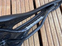 Karbónové sedlo Kocevlo