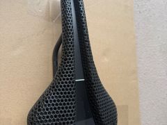 Fizik Antares Versus Evo R1 Adaptive