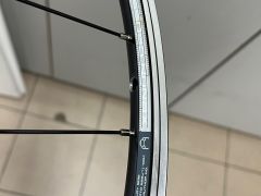 Koleso predné 28/700c dynamo