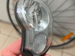 Koleso predné 28/700c dynamo