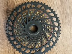 Kazeta sram XG 1299 Rainbow