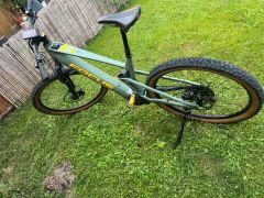 Predám elektrobicykel Focus Thron 6.8 XL Bosch CX 625Wh
