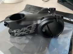 Race Face Chester 35 predstavec, priemer 35 mm