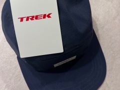 Šiltovka Trek
