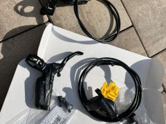 Brzdy komplet Sram Code R + 3x kotuc + kvapalina a sada na odvzdušnenie