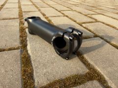 Silniční představec Specialized 110mm 7st