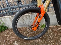 Bulls Evo AM 6 Fox Kashima novy Top