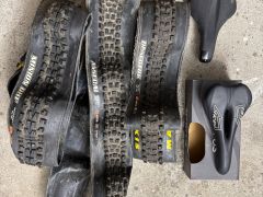 Predám plášte Maxxis Dhf, Dissector, Assegai