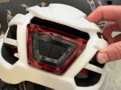 Cisto Nova Prilba Zabudovane Svetlo