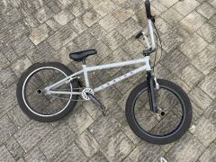 BMX Mongoose legion l100 + pegy