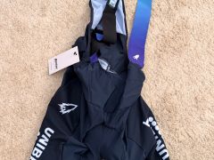 Predam oblecenie timu Unibet Tietema Rockets