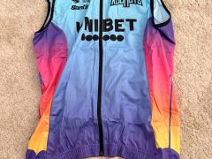 Predam oblecenie timu Unibet Tietema Rockets