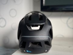 100% Trajecta w/Fidlock prilba, čierna, M (56-58 cm)