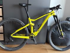 Predám celoodpružený horský bicykel Scott Spark 700 (27,5").