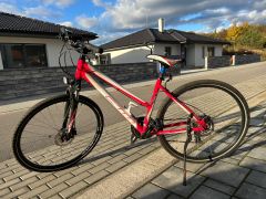 Pekny damsky bicykel