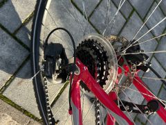 Pekny damsky bicykel