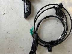 Nove kotoucove brzdy Sram guide T