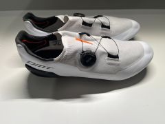 DMT Kr30 tretry, biela 43