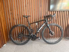 Bicykel Trek Domane AL 5 Gen 4 matte trek black 52