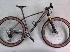 Cube Phenix C:68X SLT liquidlava n black