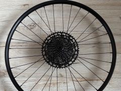 Kolesa Iridium Dp25 by Alexrims s kazetou a kotucmi