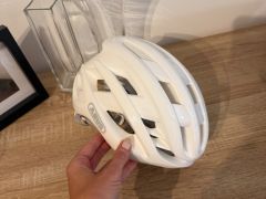 Abus AirBreaker pure white S